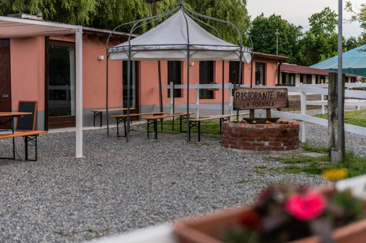 Agriturismo La Fornace Centro Ippico コモ エクステリア 写真